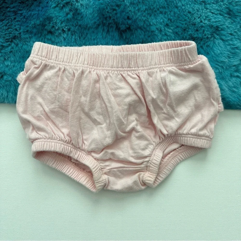 Old Navy Baby Girl Bloomer Size 3-6Months